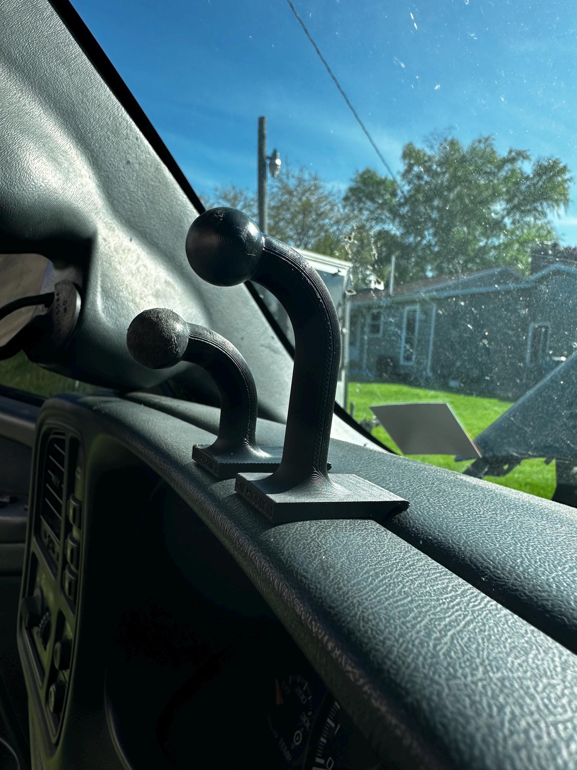 1999–2007 Chevy Silverado/GMC Sierra Edge CTS2 / CTS3 / SCT X4 Dash Mount